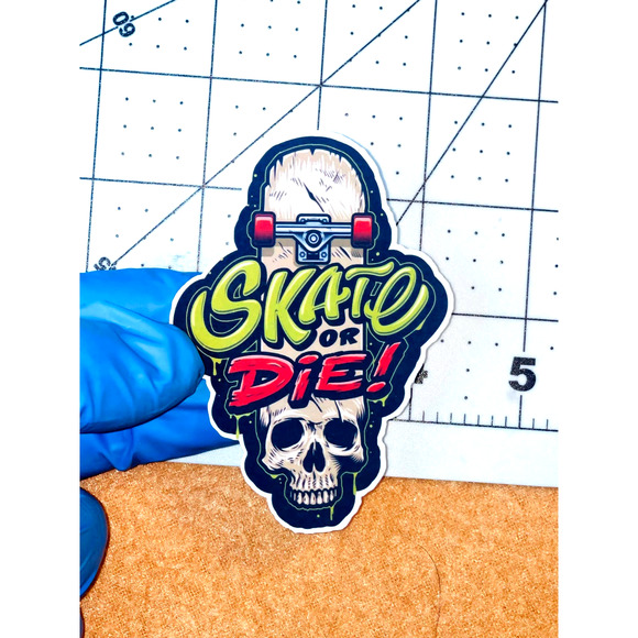 Skate Or Die Skull High Quality Water Resistant Sticker Decal Multiple Sizes - Picture 2 of 4